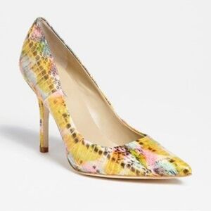 Charles David Vibrant Snakeskin Heels. Size 8